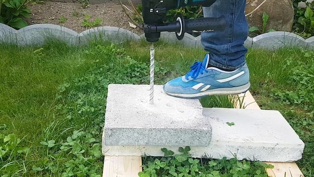 Makita DHR171Z SDS+ brushless rotary hammer 18V LXT смотреть онлайн