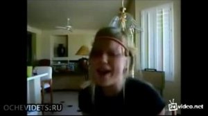 Мать, дочь и вебкамера