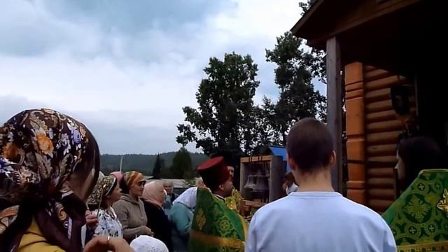 Крестный ход на престольный праздник в храме прп.Серафима Саровского с.Малое Голоустное 01.08.2018 смотреть онлайн