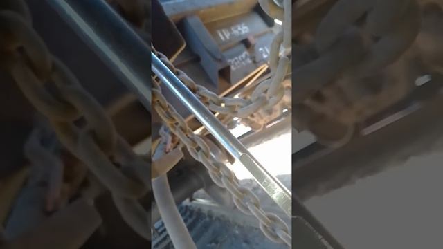 Запомнить хороший способ проверки механизма автосцепки ломиком Гладуна !!!