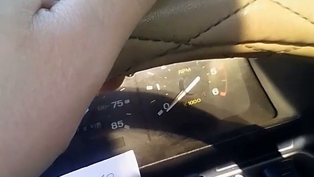 Ford Explorer 1991. Плавают обороты. Почему? смотреть онлайн