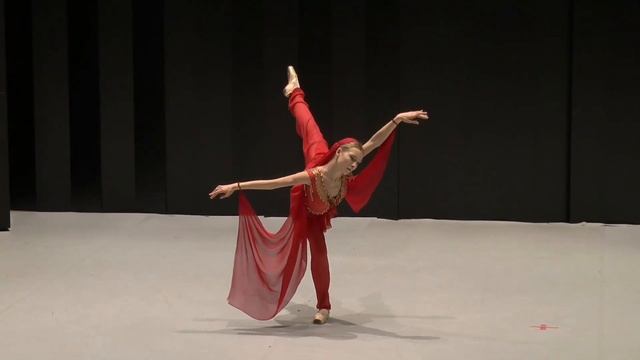 Монолог Никии из балета «Баядерка». Аполлинария Картавцева. Рижская балетная школа. Декабрь 2021 г. смотреть онлайн