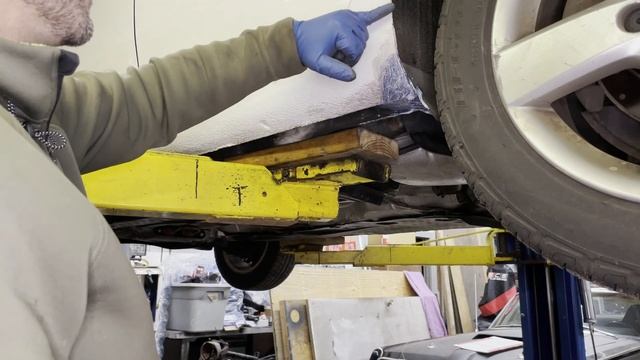 Installing GLI Side Skirts on a MK5 Jetta смотреть онлайн