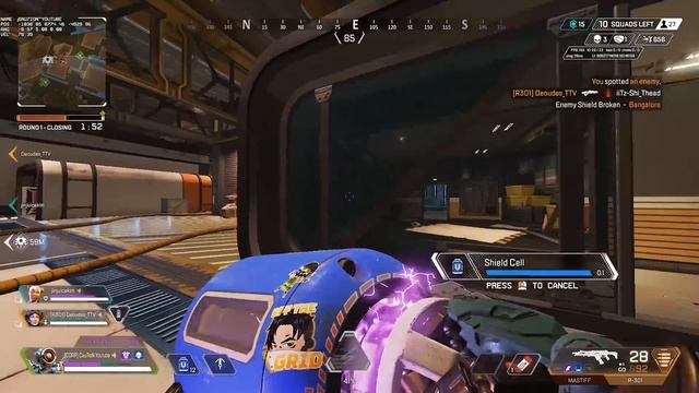 HOW THE #1 PATHFINDER HANDLES TENSE MOMENTS (Apex Legends) смотреть онлайн