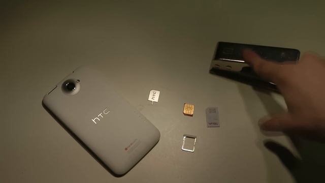 HTC One X - How To Insert Sim Card смотреть онлайн