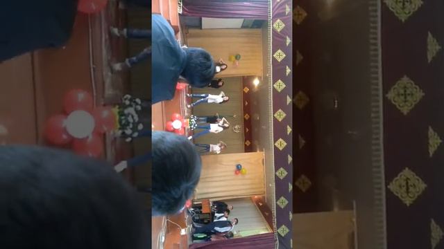 Танец на 8марта от девочек 6"Г" смотреть онлайн
