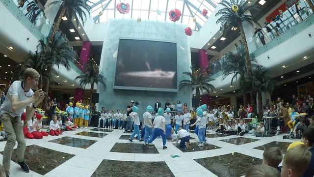 БРЕЙК ДАНС ДРУЖИНЯТА ФУЧИКА (Комов Алексей) Школа брейк данса SERIOUS Нижний Новгород смотреть онлайн