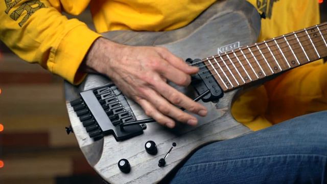 Kiesel Guitars Headless Multiscale Tremolo Play Test