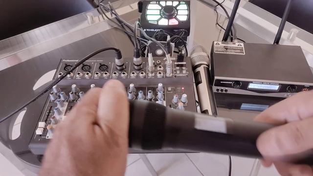 Microfone Sem Fio NTBD UHF9000 смотреть онлайн