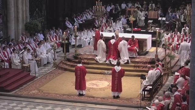 Ordinations à la cathédrale Saint-André de Bordeaux смотреть онлайн