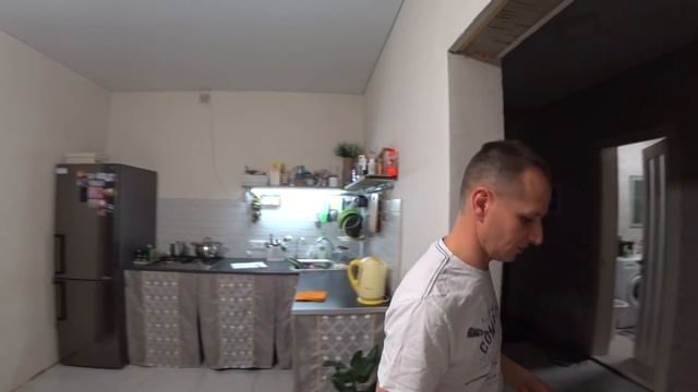 Замеряем с Димой кухню для подсчета гарнитура/Тут-же черная полоса/ Ждём мастера смотреть онлайн