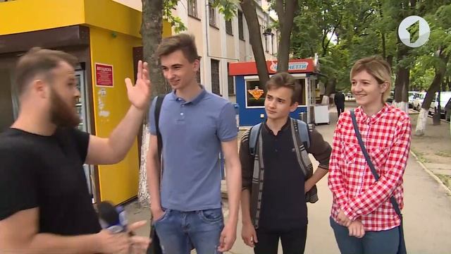 Утро. Lite / Опрос на улицах: как провести первый день отпуска? смотреть онлайн