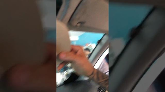 Removendo antena teto do peugeot 207