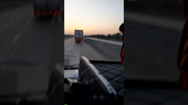 #Две полосы,#вся жизнь в дороге# смотреть онлайн