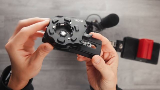 Canon C70 Rig for Vertical Shooting! смотреть онлайн