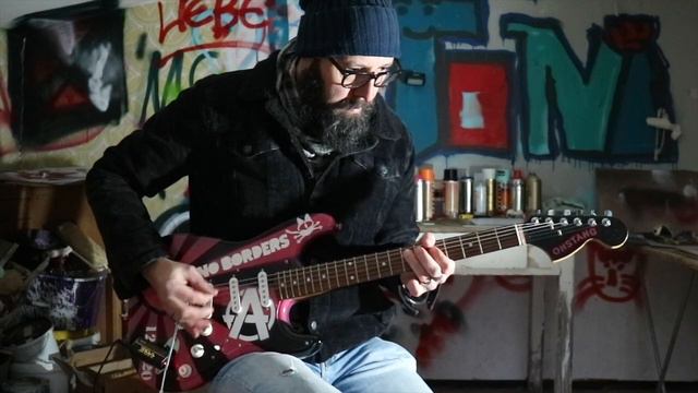 Skullcat Guitars QNSTANG #6 NO BORDERS - custom painted squier affinity stratocaster смотреть онлайн