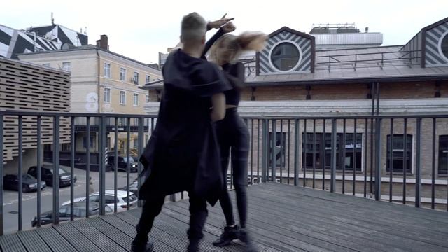 Look at me habibi - dance video by Vika & Max смотреть онлайн