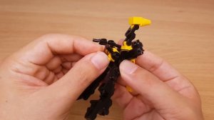 How to build mini LEGO brick hornet / bee transformer mech - Death Hornet