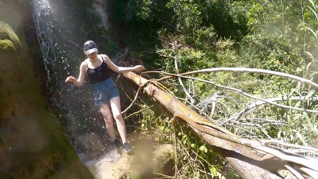 Водопад Кремиотис на Кипре (Пафос) смотреть онлайн