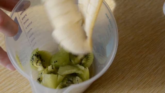 Коктейль из киви и банана/ MILK-Shake смотреть онлайн