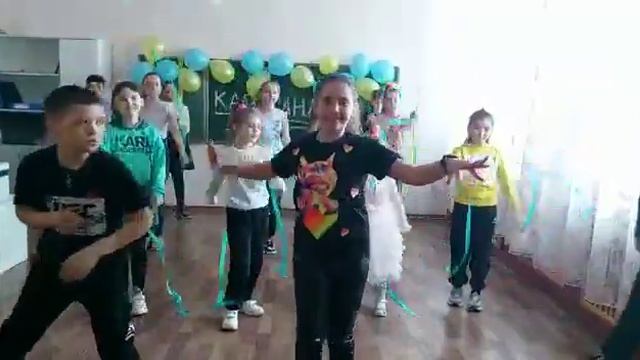 Танцует школа №11 Танец да да моя Караганда смотреть онлайн