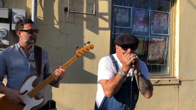 Tomcat Playground Clarksdale Mississippi with Deak Harp смотреть онлайн