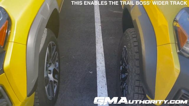 2023 Chevy Colorado Z71 vs Colorado Trail Boss: Exterior Comparison смотреть онлайн