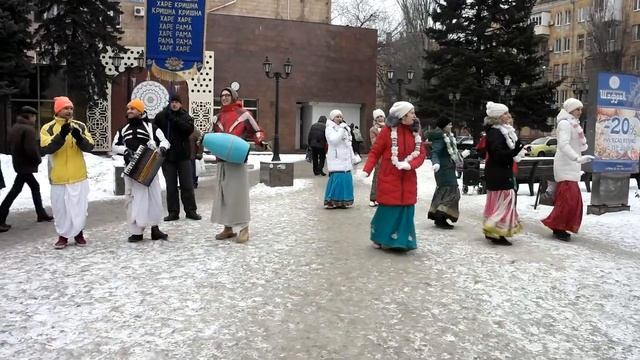 Харе Кришна Маха Мантра. Харинама, 28.01.2018, Мариуполь (2 эп.) смотреть онлайн