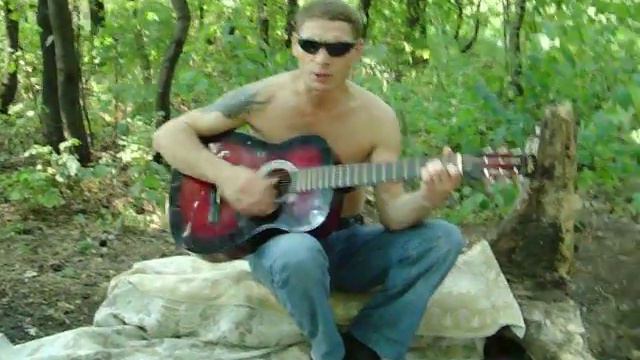 Стена под гитару ( Предо мной стоит стена) на гитаре смотреть онлайн