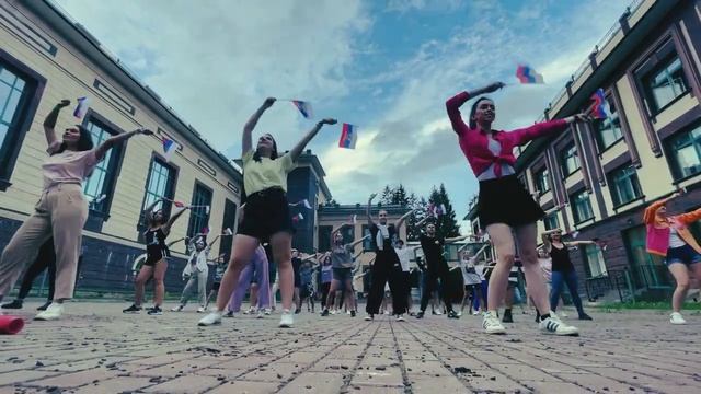 День Российского флага смотреть онлайн