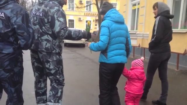 Акция ДНД г. Гатчина к 8 Марта - "Спасибо за здоровый образ жизни!". смотреть онлайн