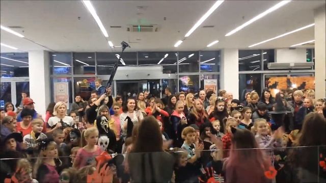 Halloween flash mob - Хэллоуин флешмоб смотреть онлайн
