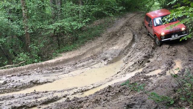 Поездка на водопада Суаткан смотреть онлайн
