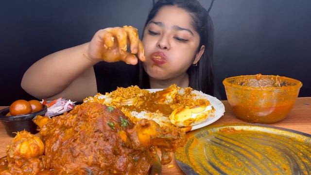 SPICY WHOLE CHICKEN CURRY ?SPICY MUTTON RAAN CURRY ? DOUBLE YOLK BOILED EGGS ? WITH BASMATI RICE смотреть онлайн
