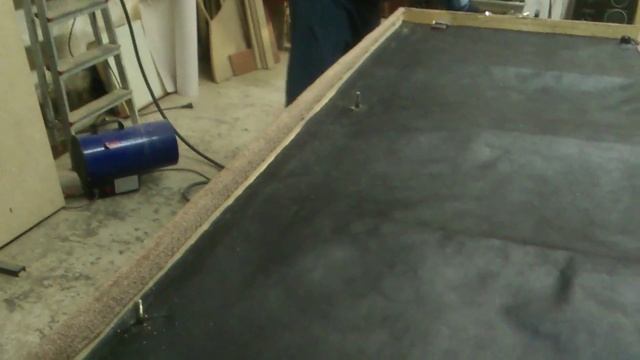 Разбираем домашний диван.