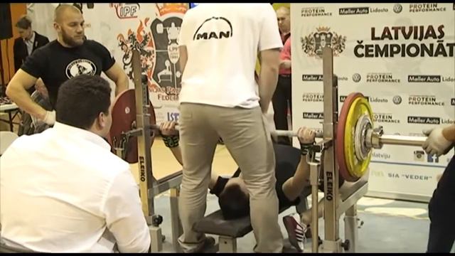 512,5kg @ 73,3kg. Junior, IPF.