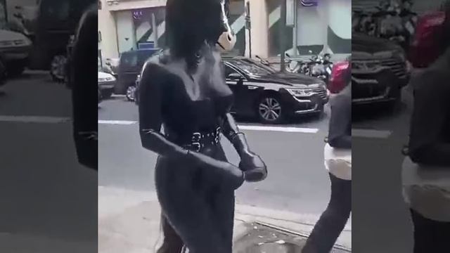 Уфф, хороша кобылка!.mp4 смотреть онлайн