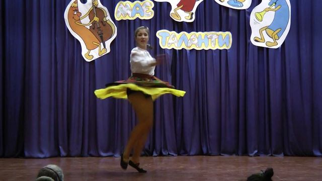 Танец «Полесская полечка». Пархоменко Алина (1 отряд) смотреть онлайн