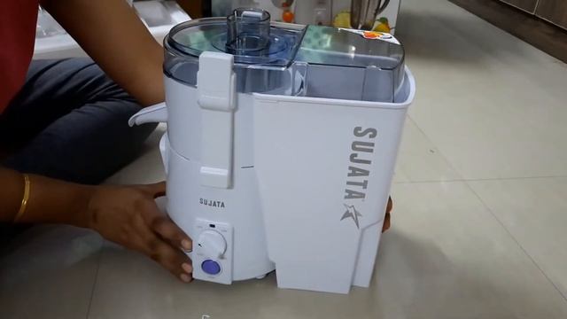 sujatha powermatic plus 900watt mixer grinder review,unboxing/pros and cons/juicing/made in india смотреть онлайн