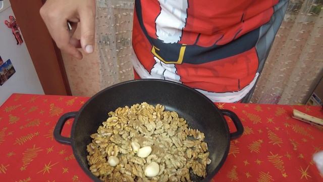 НОВОГОДНЕЕ ЗАСТОЛЬЕ ПО-КАВКАЗСКИ. КАК ПРИГОТОВИТЬ САЦИВИ. смотреть онлайн