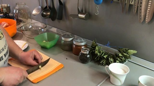 Домашнее Сало в Рассоле смотреть онлайн