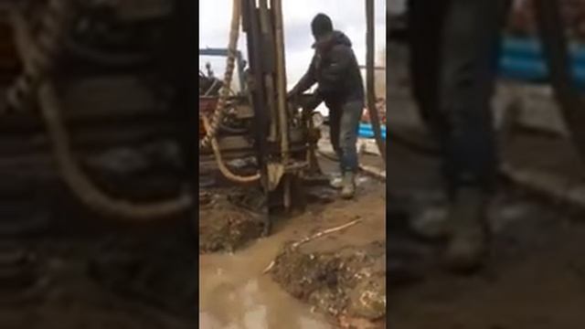 Бурение скважины на воду в Перми малогабаритной буровой установкой. смотреть онлайн