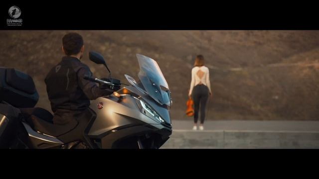 Honda NT1100 Detalhes смотреть онлайн