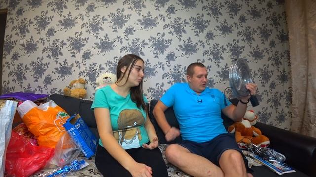 Подготовка к новому году, покупки украшений, новогодний влог и распаковка гирлянды 20 метров смотреть онлайн
