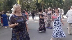 Этот  Кара-кара-каракум!!! Танцы в парке Горького!!! Харьков 2021