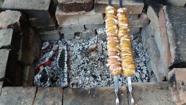 дача приготовление шашлыка сало картошка(1) смотреть онлайн