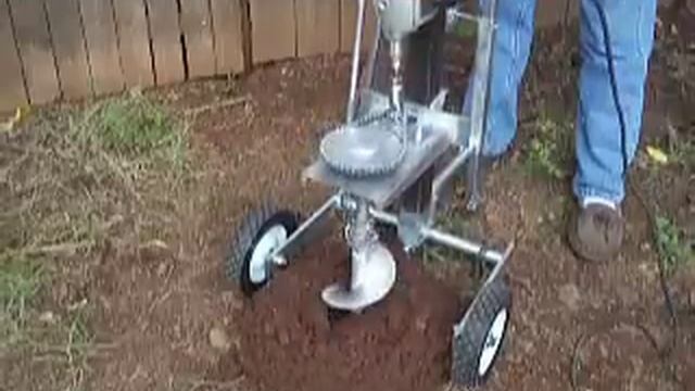 Drill Driven Posthole Digger смотреть онлайн
