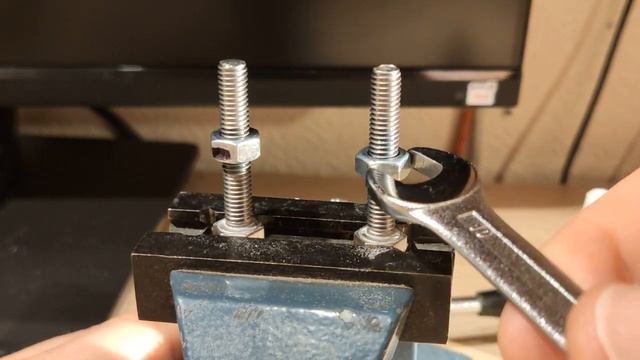 Синий фиксатор резьбы смотреть онлайн