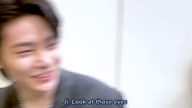 Seungmin is a Menace to Stray Kids смотреть онлайн