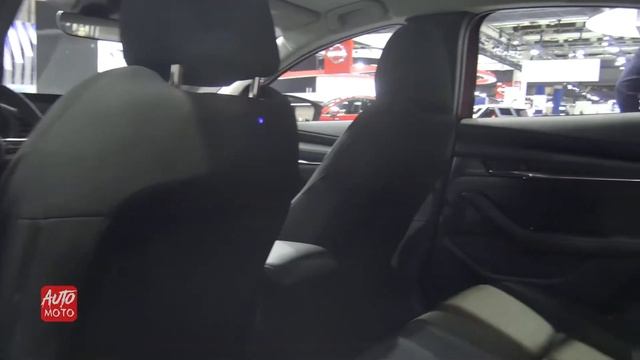 2020 Mazda 3 SkyActivG Exterior And Interior Walkaround 2019 Montreal Auto Show смотреть онлайн